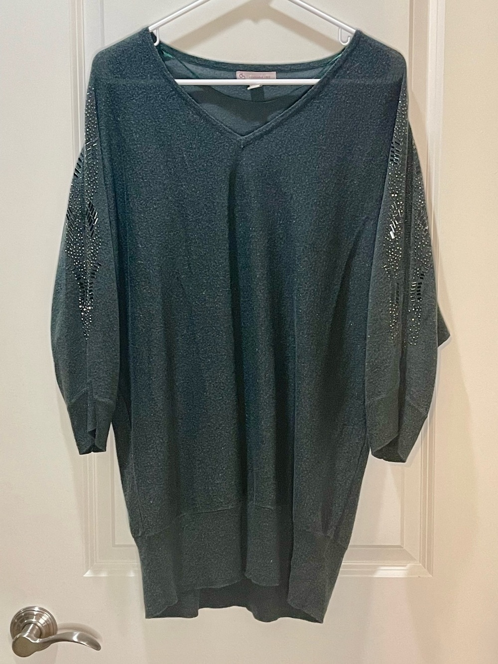 dressbarn Dark Green V-Neck Sweater with Sparkle Sleeve Details 1X
